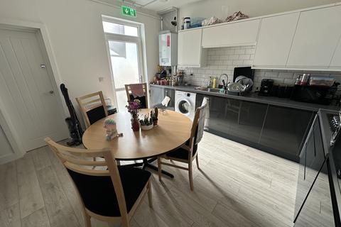 4 bedroom house share to rent - Lovely Lane, Warrington, Cheshire, WA5
