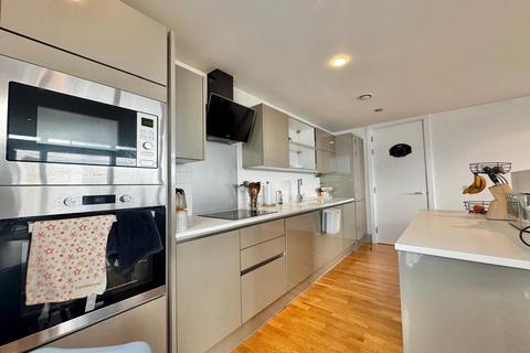 undefined, N V Building, 100 The Quays, Salford, Lancashire, M50