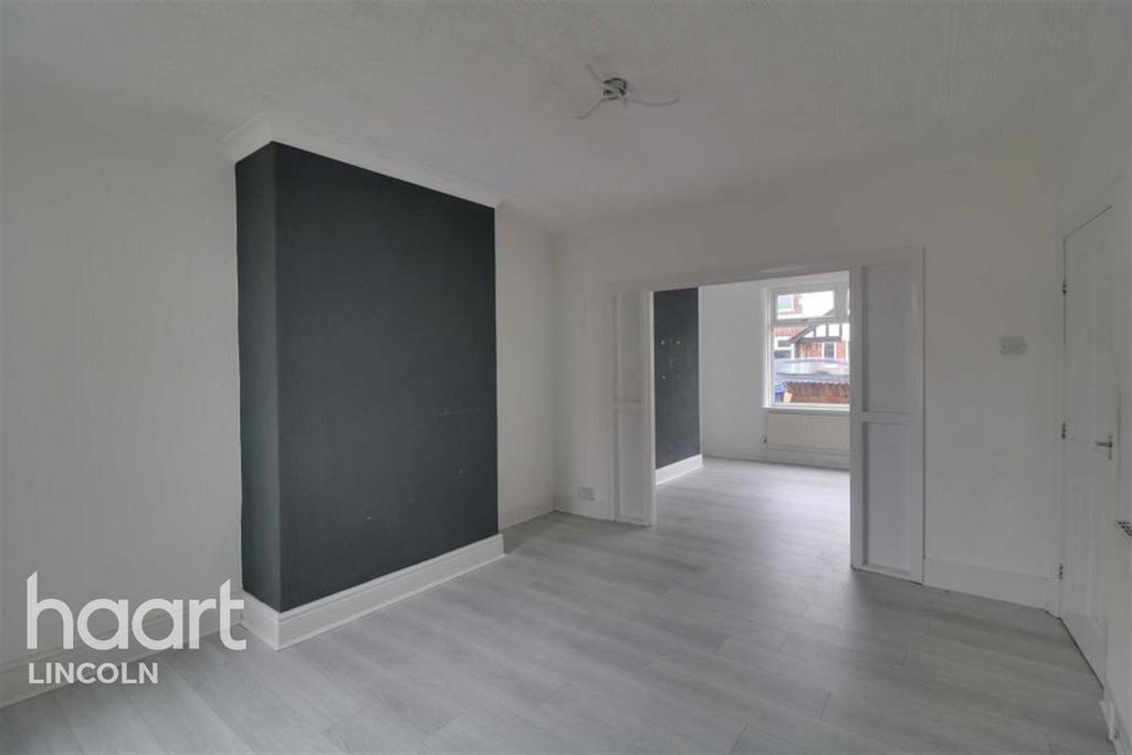 Wharton Street, Grimsby 3 bed terraced house £600 pcm (£138 pw)