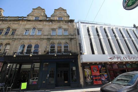 Studio to rent, High Street, Weston-super-Mare