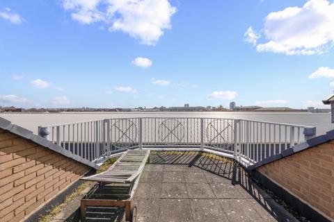 3 bedroom penthouse for sale, Ares Court, Homer Drive, E14
