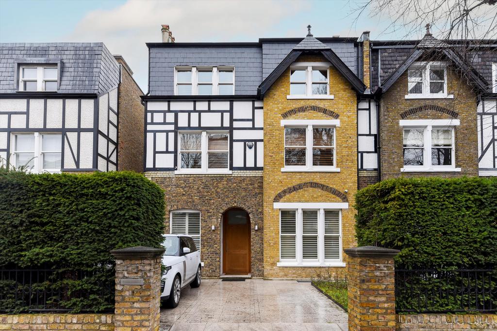 Elsworthy Road, Primrose Hill, London, NW3 8 bed terraced house to rent