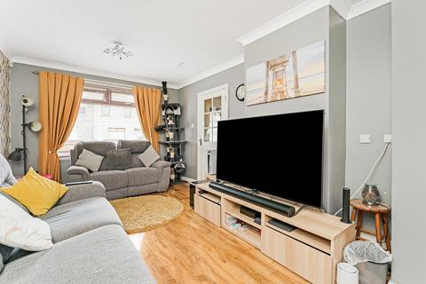 16 Arran Crescent, Kirkcaldy, KY2 6DJ