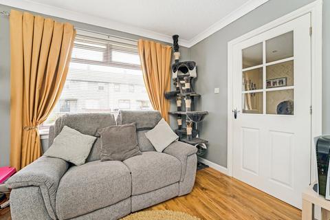 16 Arran Crescent, Kirkcaldy, KY2 6DJ