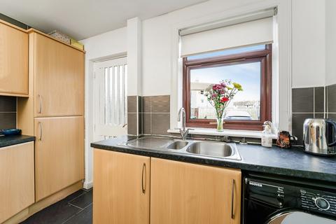 16 Arran Crescent, Kirkcaldy, KY2 6DJ