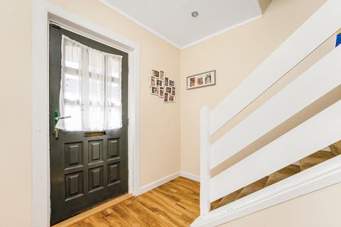 16 Arran Crescent, Kirkcaldy, KY2 6DJ