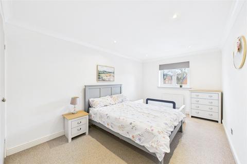 undefined, Southern Way, Farnborough, Hampshire, GU14