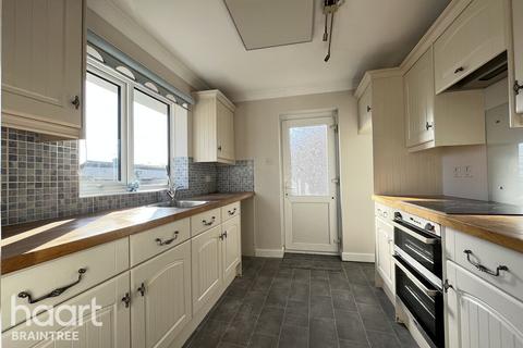 18 Barryfields, Shalford, Braintree, CM7 5HJ