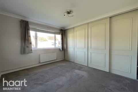 18 Barryfields, Shalford, Braintree, CM7 5HJ