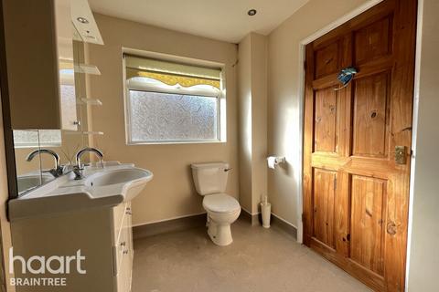 18 Barryfields, Shalford, Braintree, CM7 5HJ