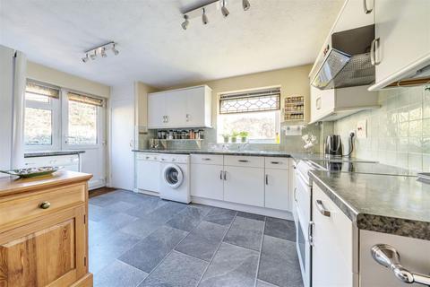 Oriel House Glen Road, Hindhead, GU26 6QE
