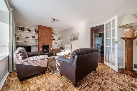 Oriel House Glen Road, Hindhead, GU26 6QE