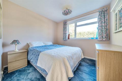 Oriel House Glen Road, Hindhead, GU26 6QE