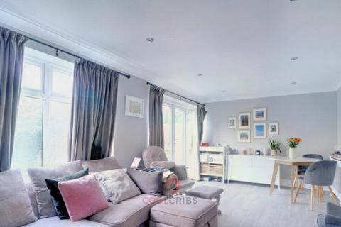 3 bedroom flat to rent, Cherry Close NW9