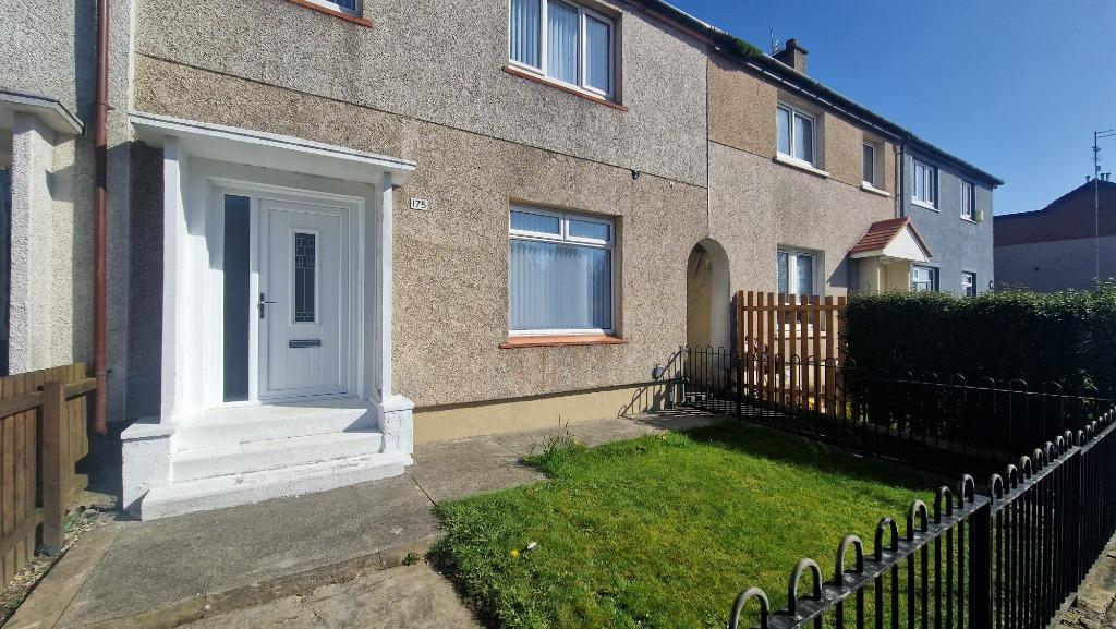 Ashgill Road, Milton, Glasgow, G22 3 bed terraced house £1,100 pcm (£