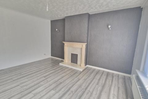 3 bedroom terraced house to rent, Ashgill Road, Milton, Glasgow, G22
