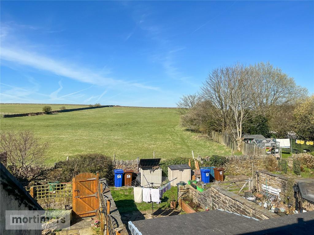 Stanhill Road, Oswaldtwistle, Accrington, Lancashire, BB5 2 bed end of