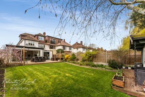 290 Avery Hill Road, London, SE9 2JL