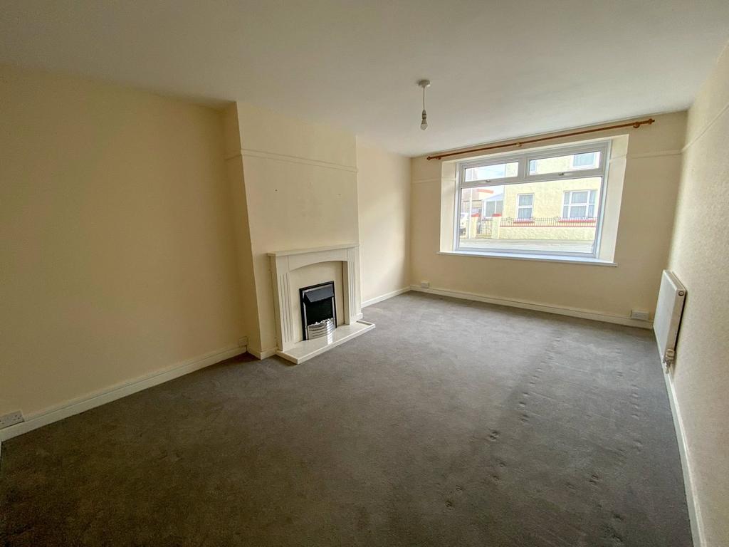 Waterloo Square, Hakin, Milford... 2 bed property - £595 pcm (£137 pw)