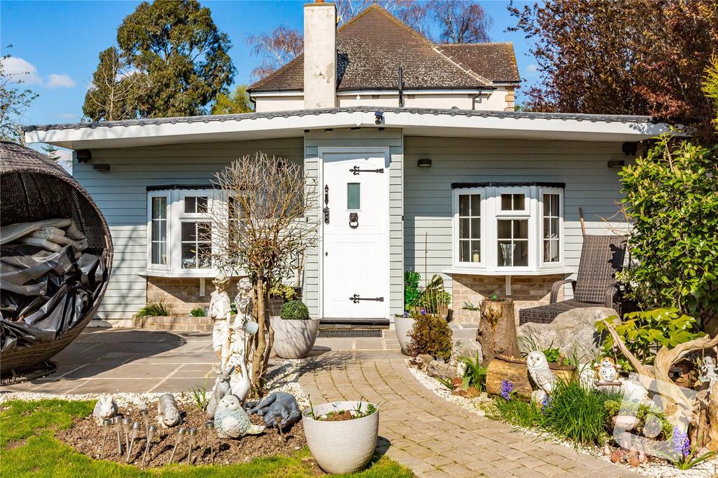 Outbuilding