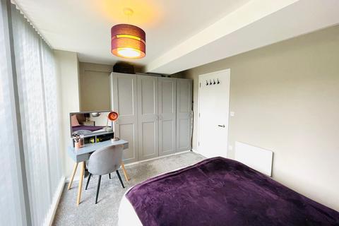 1 bedroom flat to rent, Saxton, The Avenue, Leeds, West Yorkshire, LS9