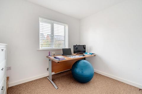 30 Centenary Way, Raunds, Wellingborough, NN9 6UL
