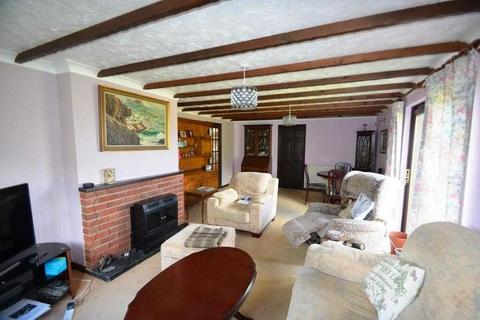 17 Rame Croft, Rame Cross, Penryn, TR10 9NB