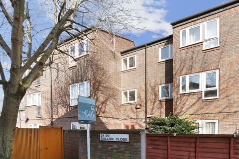 24 Gallon Close, London, SE7 8SY