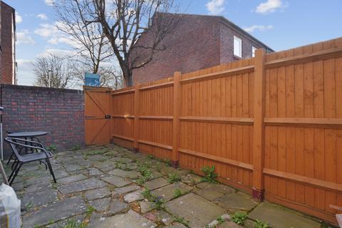 24 Gallon Close, London, SE7 8SY