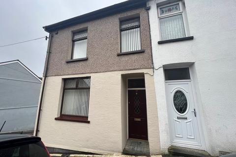 18 Charles Street, Tonypandy, CF40 2AN