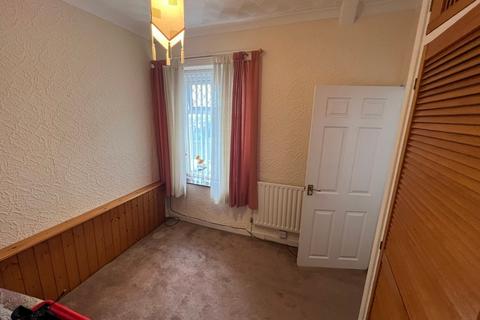 18 Charles Street, Tonypandy, CF40 2AN