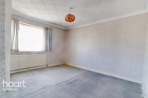 54 Albert Road, Romford, RM1 2PP