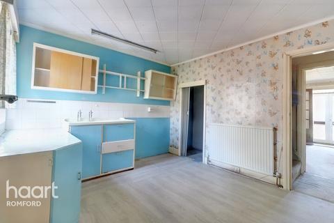 54 Albert Road, Romford, RM1 2PP