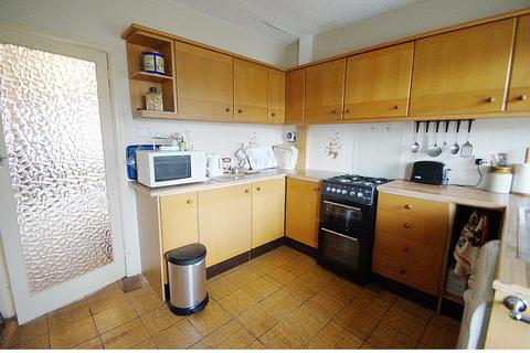 78 Chew Valley Road, Greenfield, Oldham, OL3 7DB