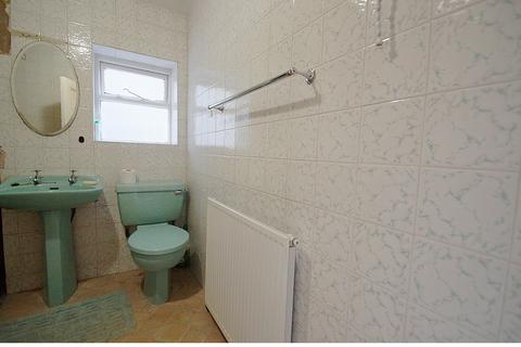 78 Chew Valley Road, Greenfield, Oldham, OL3 7DB
