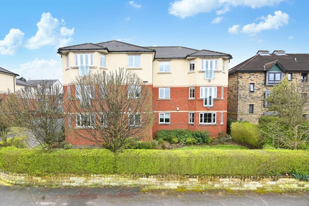 Garden Mews, Harlow Oval, Harrogate 2 bed apartment for sale £265,000