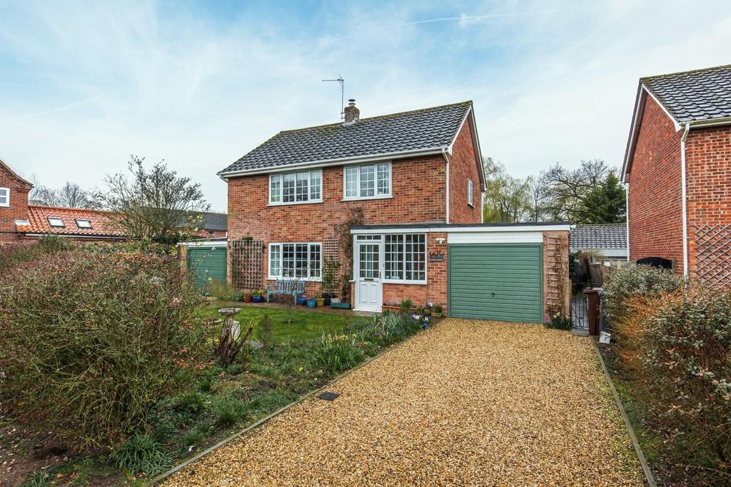 Sculthorpe 3 bed detached house for sale £330,000