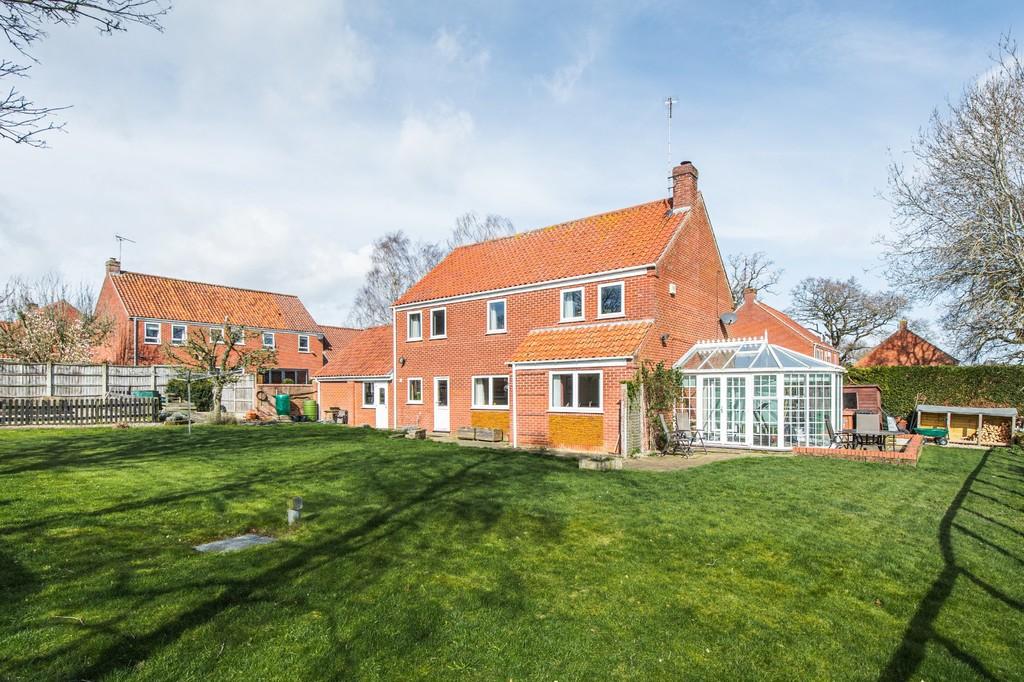 Castle Rising 4 bed detached house for sale £600,000