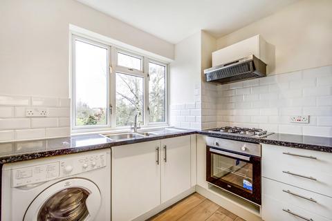 62 Stuart Road, Richmond, TW10 7QR
