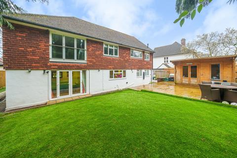 1, Toscaig Birling Road, Tunbridge Wells, TN2 5NA