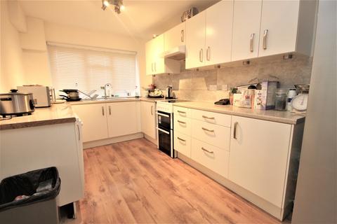 1 bedroom in a house share to rent, Viking, Bracknell