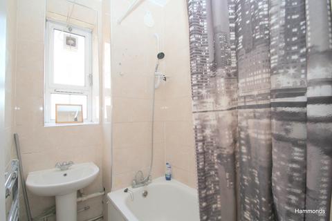 2 Shadwell Gardens, London, E1 2QG