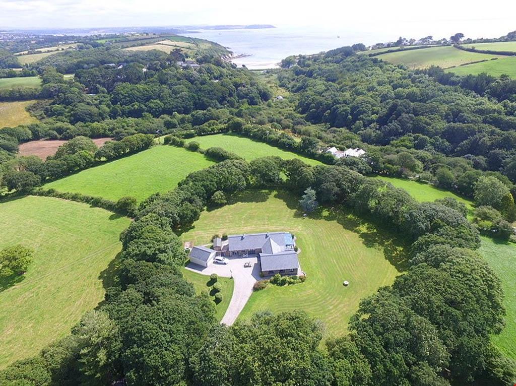Mawnan Smith, Nr. Falmouth, Cornwall 5 bed detached house for sale £