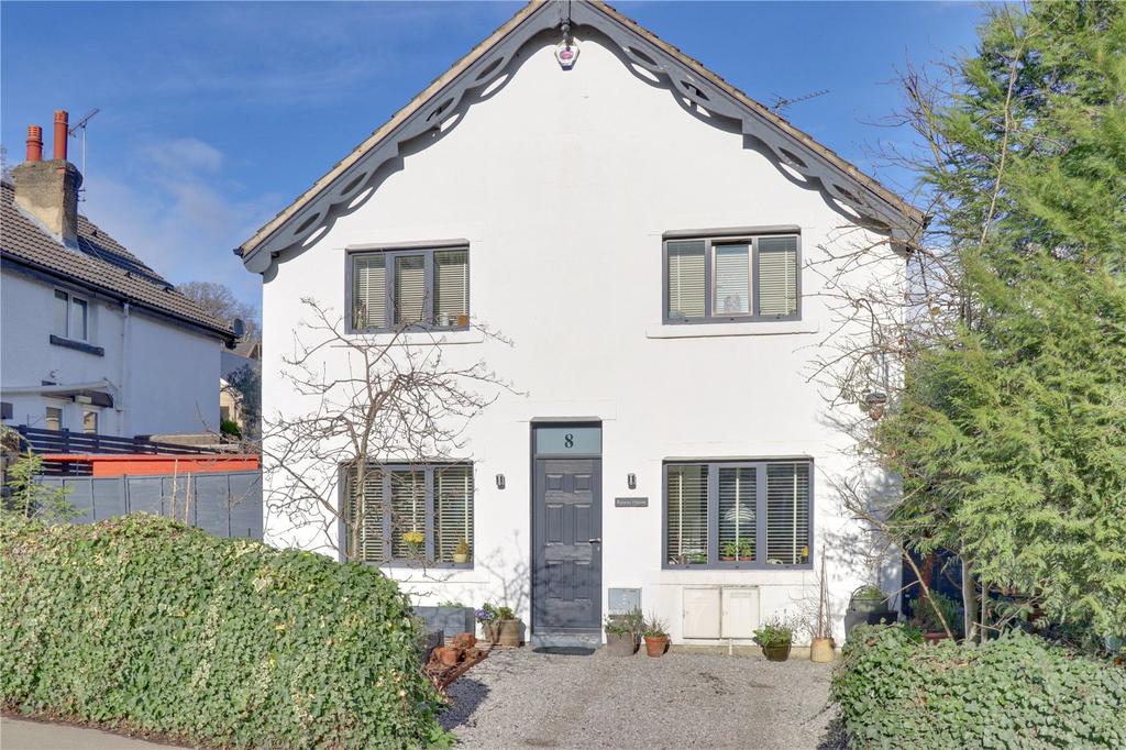 Newlay Lane, Horsforth, Leeds, West Yorkshire, LS18 1 bed semidetached house for sale £250,000