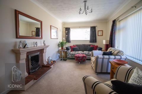 24 Carter Road, Drayton, Norwich, NR8 6DY