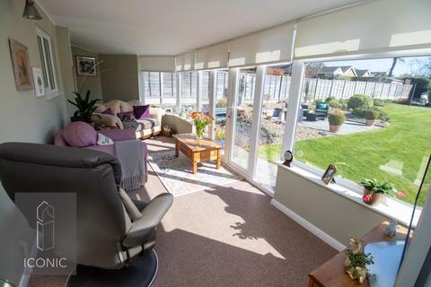 24 Carter Road, Drayton, Norwich, NR8 6DY