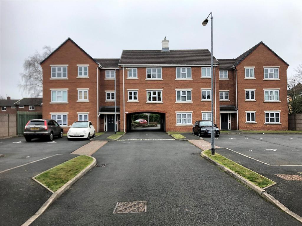Chalfont Court, Wolverhampton Road... 2 bed flat £695 pcm (£160 pw)