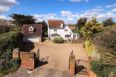 4 bedroom country house for sale, Bridge Hill, Hacklinge