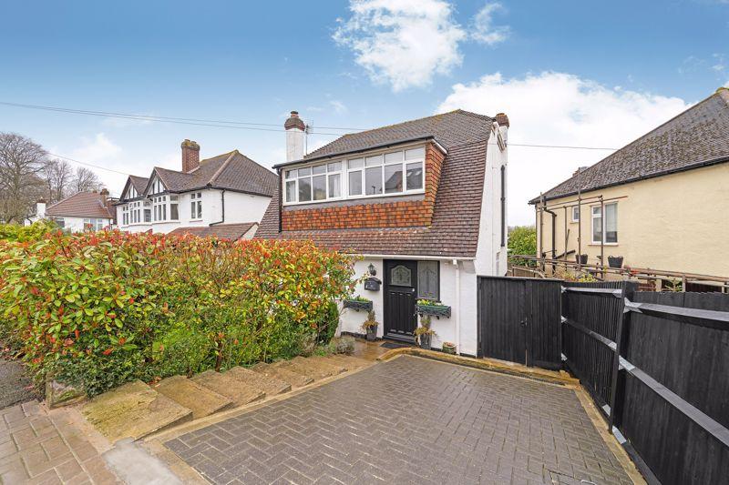 Cleave Avenue, Orpington 3 bed detached house for sale £750,000
