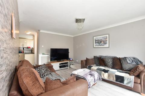 3 bedroom terraced house for sale - Crosse Courts, Basildon, Essex